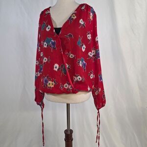 Collective Concepts Red Floral Blouse Size Large